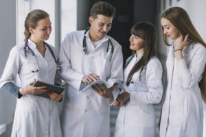 urgent hiring doctors in Dubai